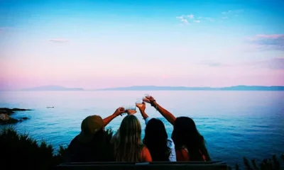 4 friends group dp